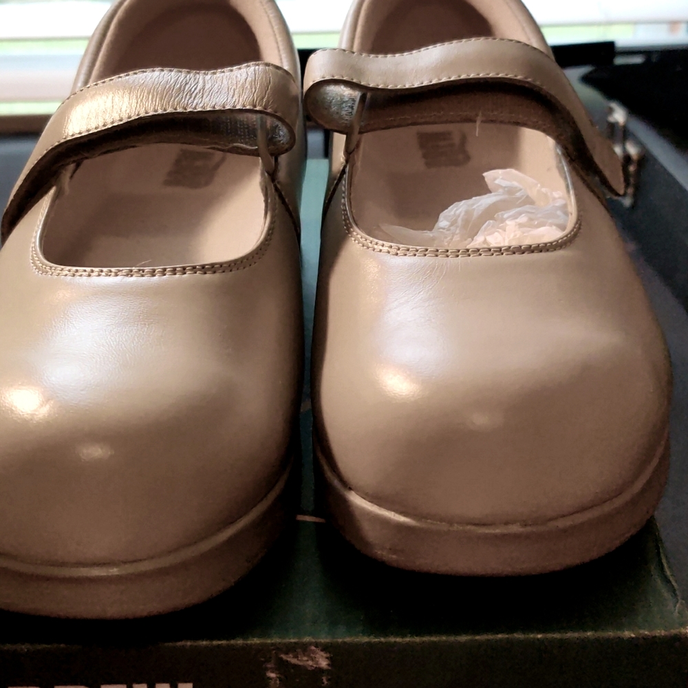 Drew Shoes for women NEW